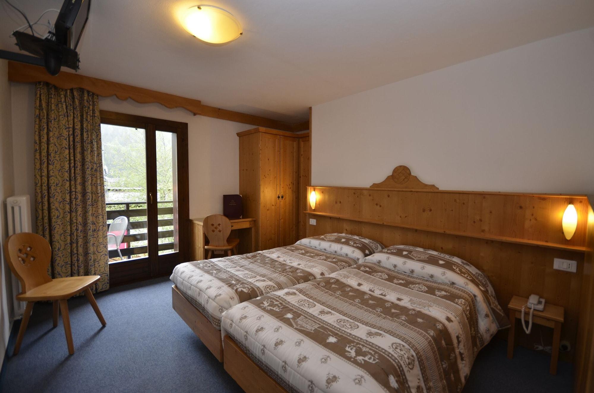 Hotel Cime D'Oro Madonna di Campiglio Luaran gambar