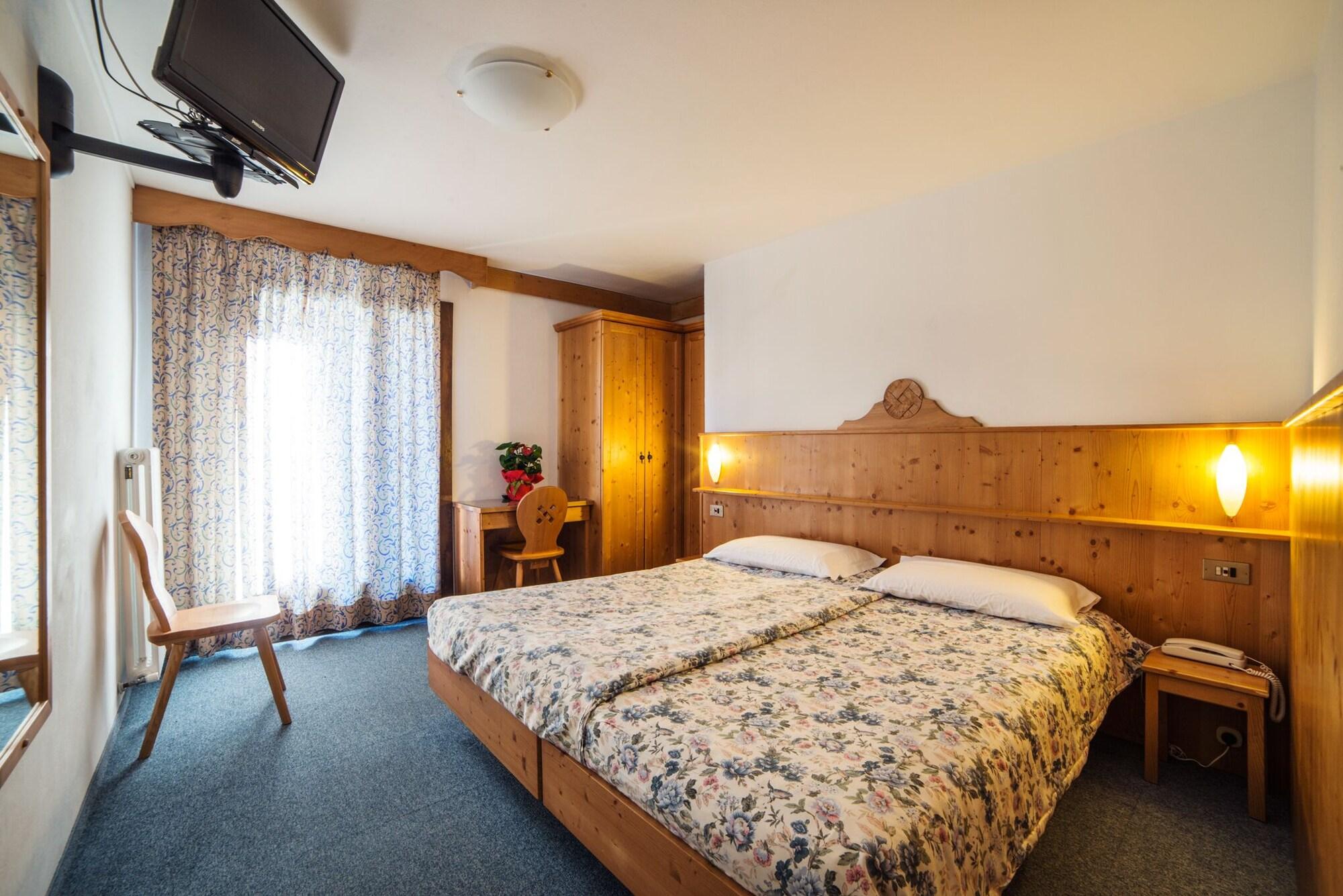 Hotel Cime D'Oro Madonna di Campiglio Luaran gambar