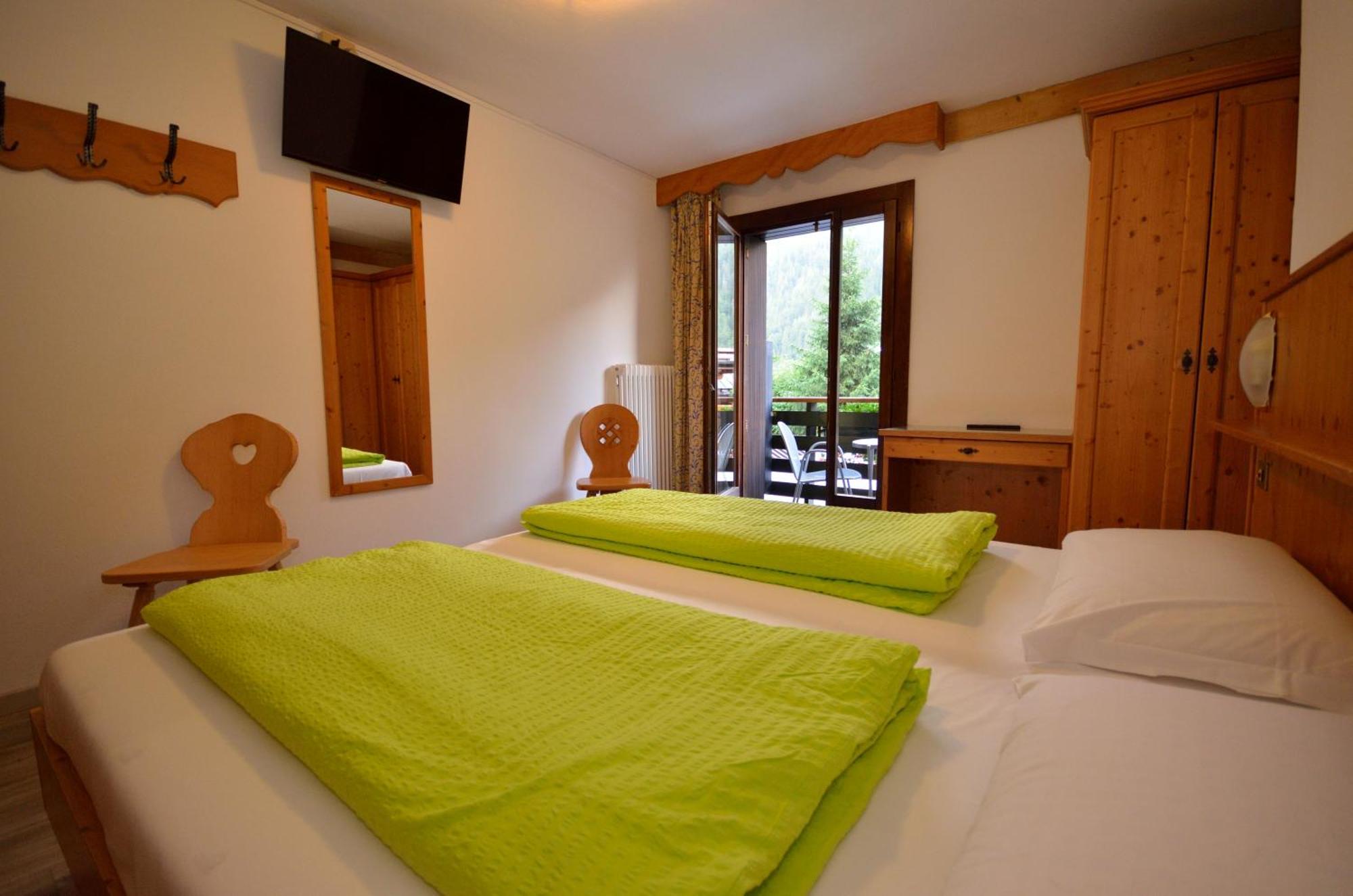Hotel Cime D'Oro Madonna di Campiglio Luaran gambar