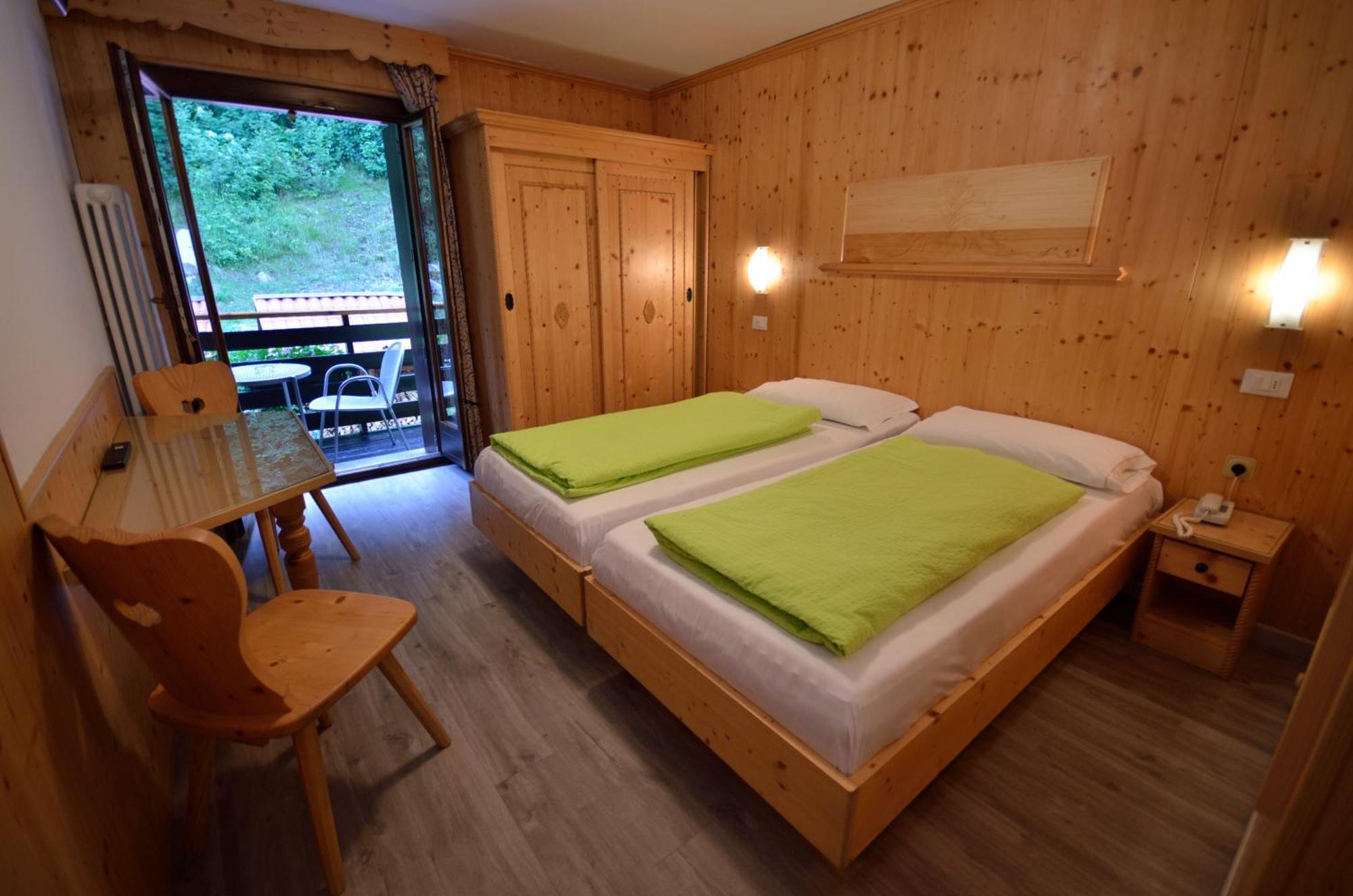 Hotel Cime D'Oro Madonna di Campiglio Luaran gambar
