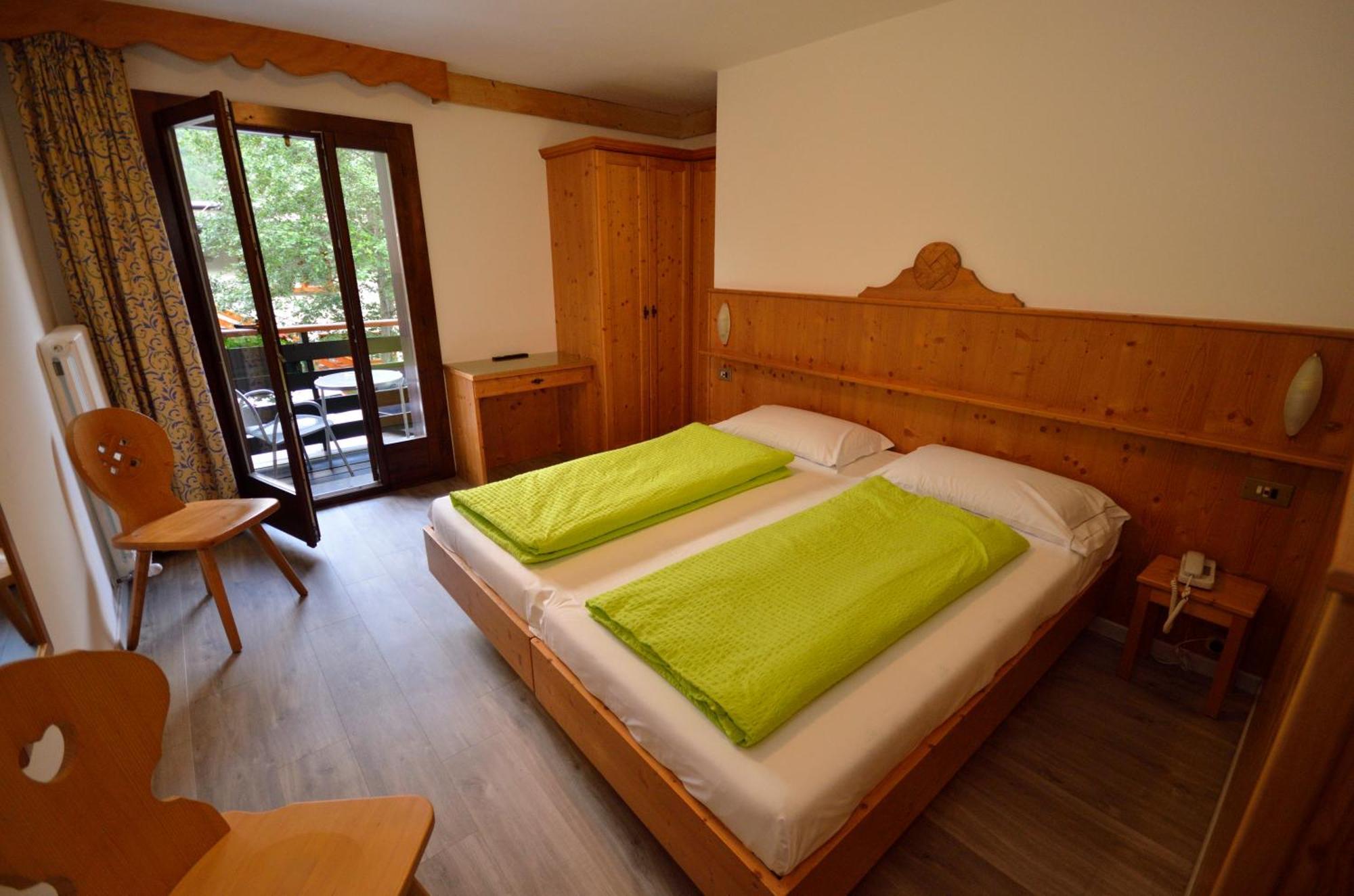 Hotel Cime D'Oro Madonna di Campiglio Luaran gambar